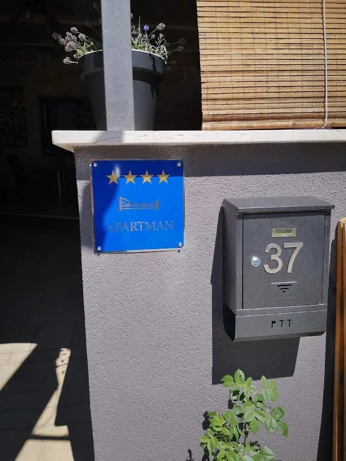 Galeb Apartments Osjecka Ulica 37 Pula Croatia